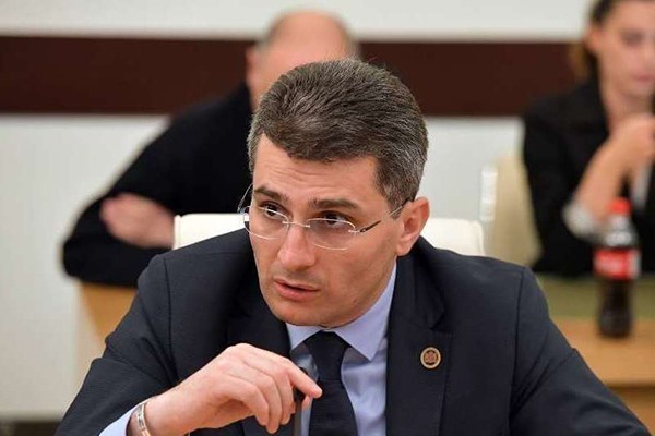 მამუკა მდინარაძე ადეიშვილის და სააკაშვილის ჩანაწერზე: სანამ გამოძიება არ დაინტერესდება მსგავსი დეტალებით, ჩანაწერზე სერიოზული ლაპარაკი არ შეიძლება