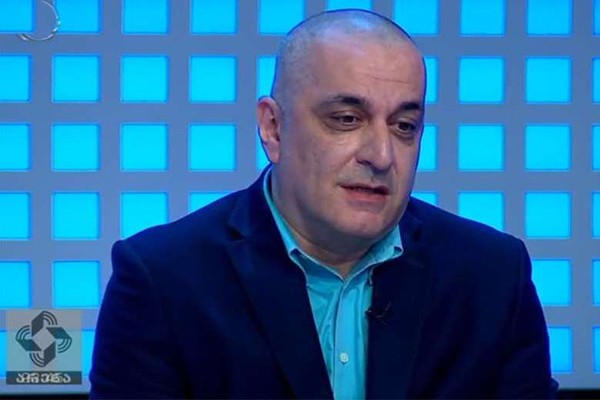 ანალიტიკოსი ნიკო მჭედლიშვილი „ლელოზე“: პარტია, რომელიც ნებსით თუ უნებლიეთ რუსულ ინტერესს ატარებს, არის რუსეთუმე პარტია