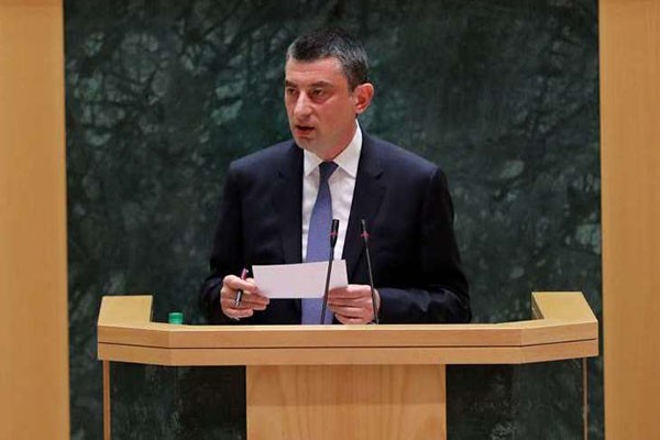 პრემიერი: სამხუწაროდ, ოპოზიციის მიერ დასმული არც ერთი შინაარსობრივი კითხვა არ მახსენდება