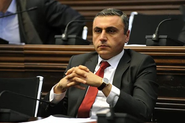 დავით მათიკაშვილი: სენატის მხრიდან დამტკიცებულმა აქტმა წერტილი დაუსვა ოპონენტების მხრიდან მანიპულაციის მცდელობას - დოკუმენტში კრიმინალის გვარი არ მოხვდა