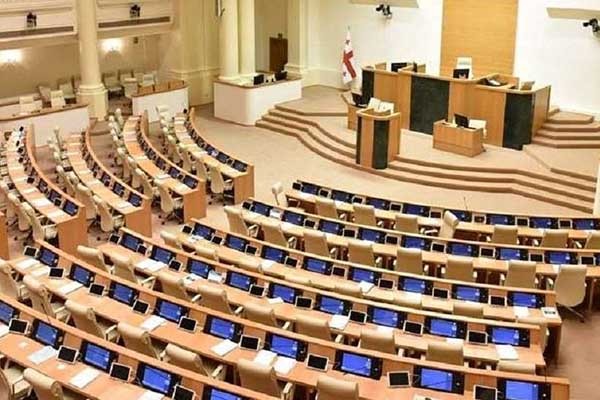 საპარლამენტო არჩევნებში მონაწილეობას 65 % მიიღებს - Survation-ის კვლევა