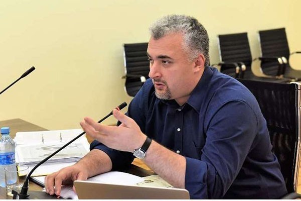 სერგი კაპანაძე ხელისუფლებას: ბელარუსის ისტორიაში ასეთი მნიშვნელოვანი დღეების დროს, როგორ მოახერხეთ, რომ საქართველოს ელჩი ისვენებდა და თურმე ადგილზე არ იმყოფებოდა?!