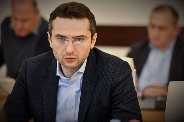 კახა კუჭავა:  საჭირო იყო ჩვენი ელჩი ჩაფრენილიყო იქ, სადაც არის მისი სამუშაო ადგილი და ამ საჭიროებიდან გამომდინარე დაინიშნა ცალკე რეისი  
