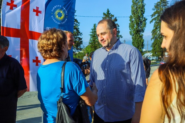 ირაკლი ჩიქოვანი ჭკადუაშის მოსახლეობას შეხვდა