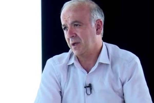 მირიან ნიკოლაძის განცხადებით, შაქარაშვილის საქმეში ჩანთის საკითხთან დაკავშირებით ბუნდოვანება ისევ რჩება და შესაძლოა, ის საქმის დამთავრების შემდეგაც არ აღმოიფხვრას