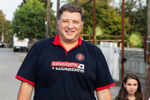 გიგი უგულავა: „სანდრა ელისაბედ რულოვსი ხომ ვერ მეტყვი ზუგდიდის რომელი სოფლიდან ან უბნიდანაა“