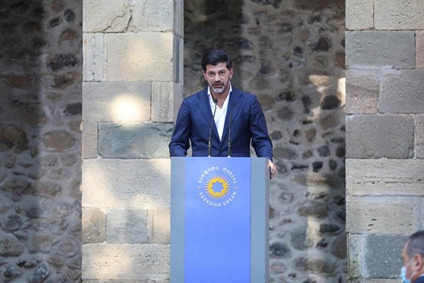 “მოხარული ვარ, რომ დღეს, გურულების, ლაღი, მშრომელი და სიყვარულით სავსე ადამიანების წინაშე ვიმყოფები”
