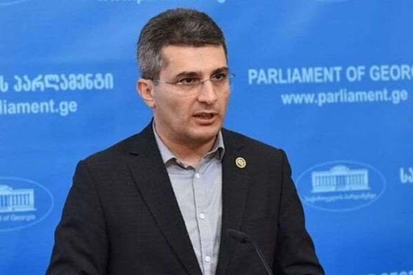 მამუკა მდინარაძე: ნიღბით და  ყველა წესის დაცვისას, საარჩევნო უბანზე კოვიდ - 19-ის გადადების რისკი პრაქტიკულად არ არსებობს
