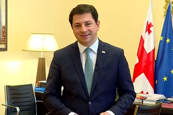 არჩილ თალაკვაძემ მხარდამჭერებს მადლობა გადაუხადა