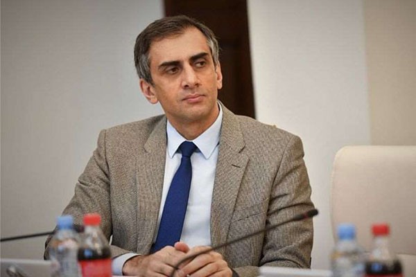 გიორგი კახიანი ოპოზიციაზე: გადაწყვეტენ ისინი მონაწილეობის მიღებას თუ არა, მეორე ტური შედგება