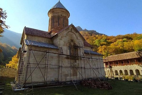 ფონდი „ქართუს“ დაფინანსებით კასპის მუნიციპალიტეტში ქვათახევის ღვთისმშობლის სახელობის ეკლესიის სარეაბილიტაციო პროცესი დასრულდა