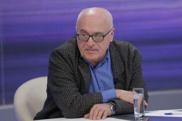 რამაზ საყვარელიძე: „რევოლუცია მოითხოვა მიშამ და ოპოზიციაც გადავიდა მიშას სამსახურში“