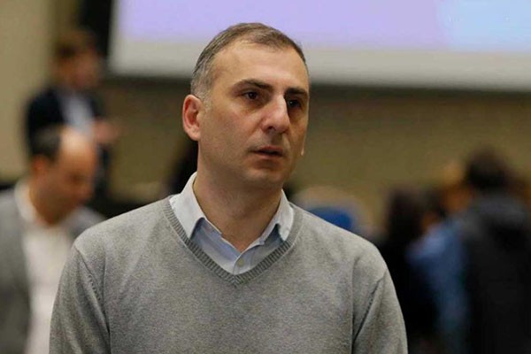 ალეკო ელისაშვილი: ოპოზიციის 99 პროცენტს უნდა პარლამენტში შესვლა, ყველა ცალ-ცალკე მეჩურჩულება, ეყოთ კაცობა, გამბედაობა, ამოიღონ ხმა