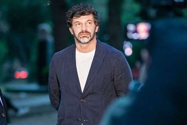 ერთ-ერთი ადამიანი ბინას გურამიშვილზე ფლობს, მის მშობელს კი კიდევ 3 ბინა უფიქსირდება, ასევე ოჯახს მიწები გააჩნია ხარაგაულშიც - კახა კალაძე აფრიკაში მომხდარ ინციდენტზე