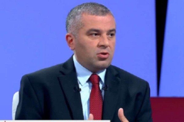 დავით ბაქრაძე ელენე ხოშტარიაზე: ეს არ არის პარტია „ევროპული საქართველოდან“ გადინების პროცესი, მისი გადაწყვეტილების შესახებ დიდი ხანია ვიცოდით