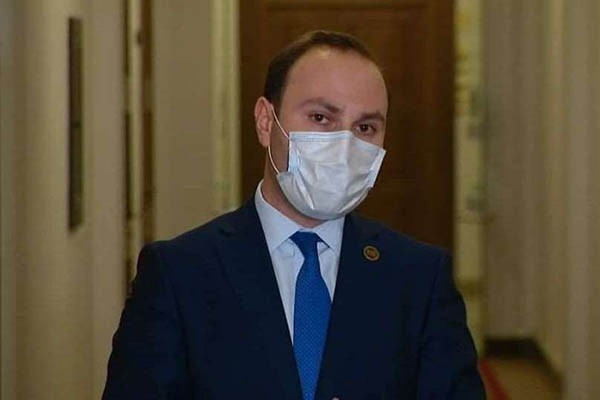 ანრი ოხანაშვილი: იარაღის ტარებისთვის გასამართლებულის ამნისტირება რომ მოხდეს, ეს უკანონო იარაღის ბრუნვის რისკს გააჩენს