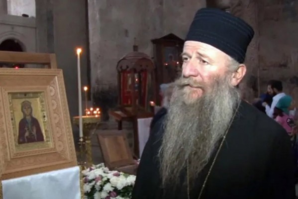 სინოდმა დავით გარეჯის საკითხზე იმსჯელა და დაადგინა, რომ საზღვრის ხაზი უნდა გაევლოს 1937-1938 წლებში აზომილი და შემუშავებული გეგმების საფუძველზე დაბეჭდილი 200 ათასიანი რუკების მიხედვით
