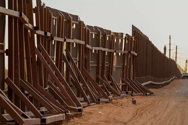 ჯო ბაიდენმა მექსიკასთან საზღვარზე კედლის მშენებლობის დაფინანსება შეწყვიტა