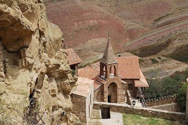 წმინდა სინოდი: ვიმედოვნებთ, განახლებული დელიმიტაციის პროცესი წარიმართება ისე, რომ არ მოხდება ჩვენი ქვეყნის ისტორიული ტერიტორიების ხელყოფა