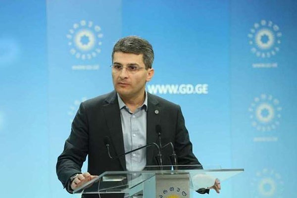მამუკა მდინარაძე გახარიაზე: პარტიისა და გუნდის დატოვებაზე საუბარი არ გვქონია, ამბობდა, რომ დატოვებდა პრემიერ-მინისტრის პოსტს