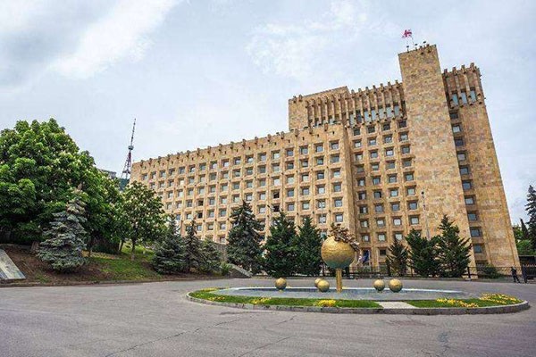 არსებული ინფორმაციით, ირაკლი ღარიბაშვილის მთავრობაში მხოლოდ ერთი ახალი სახე იქნება მთავრობის ადმინისტრაცია
