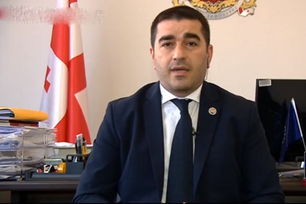 შალვა პაპუაშვილი: მოცეკვავე არ ვარ, მაგრამ ვმღეროდი ხალხურ სიმღერებს და ვიცი რომ მრავალხმიანობა მნიშვნელოვანია