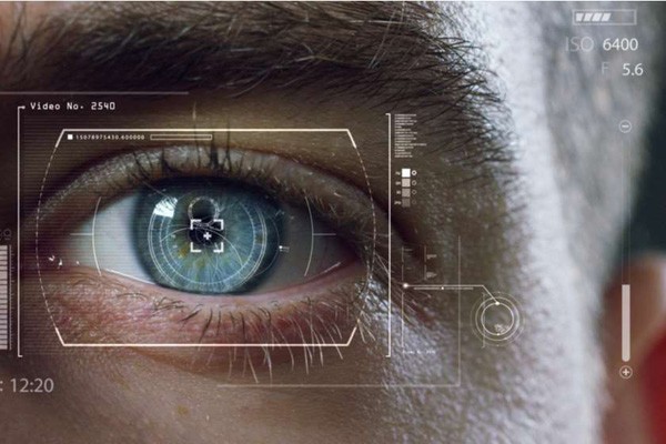 შვეიცარიელმა მეცნიერებმა თვალის ბადურის იმპლანტი შექმნეს, რომელიც უსინათლოებს საგნების დანახვის საშუალებას მისცემს