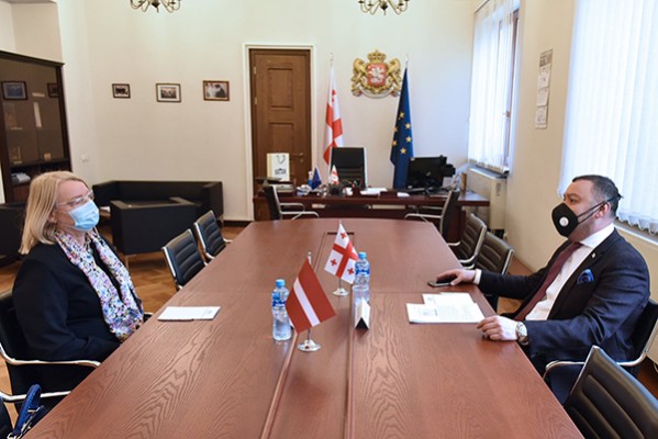 ბექა ოდიშარია: პირადად მოვახსენე ლატვიის საგანგებო და სრულუფლებიან ელჩს „ქართული ოცნების“ პოლიტსაბჭოს გადაწყვეტილება