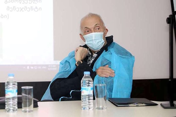 თენგიზ ცერცვაძე განმარტავს რა ტექნოლოგიებით მზადდება ვაქცინები