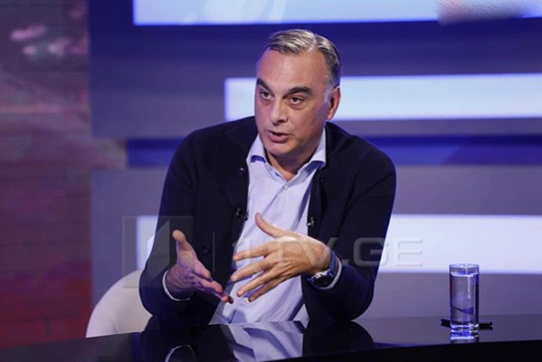 ზაალ უდუმაშვილი:  ვნახეთ, რომ არანაირი მესამე პოლიტიკური ცენტრი არ არსებობს და ასე ხელოვნურად ვერც შეიქმნება