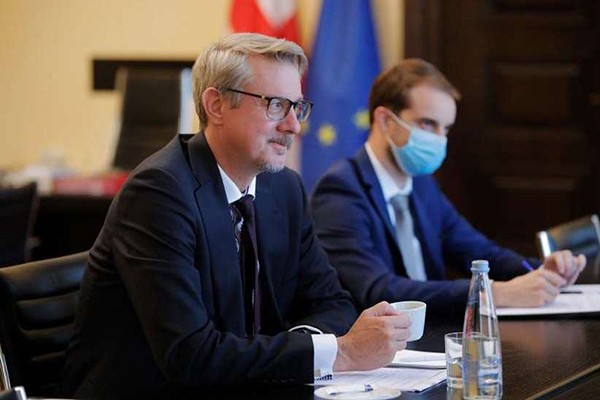 კარლ ჰარცელი ნიკა მელიას საქმეზე: ევროპული გირაო იყო შეთავაზება პროცესის ხელის შეწყობის მიზნით