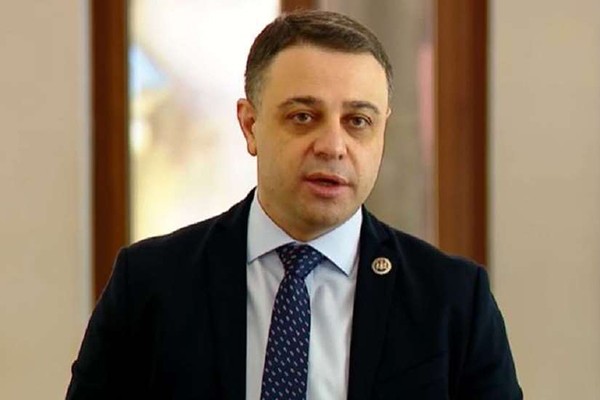 ალუდა ღუდუშაური: „ნაციონალურმა მოძრაობამ“ განცხადებით, რომ შევლენ პარლამენტში და ქუჩის აქციებსაც გააგრძელებენ, ვფიქრობ, კიდევ ერთხელ მოახდინა საკუთარი თავის ლუსტრაცია