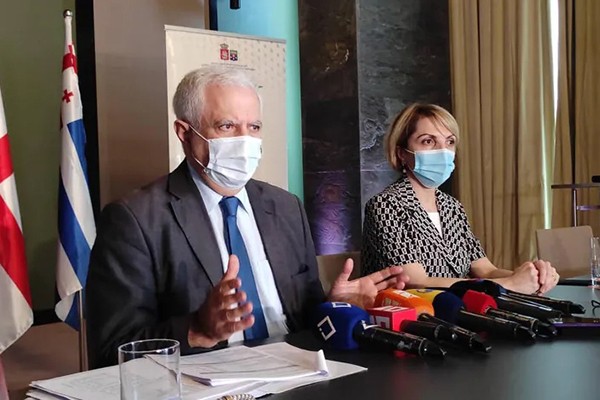 ამირან გამყრელიძე: მესამე ტალღის დაღმავალ ფერდზე ვართ, პიკი გადავიარეთ