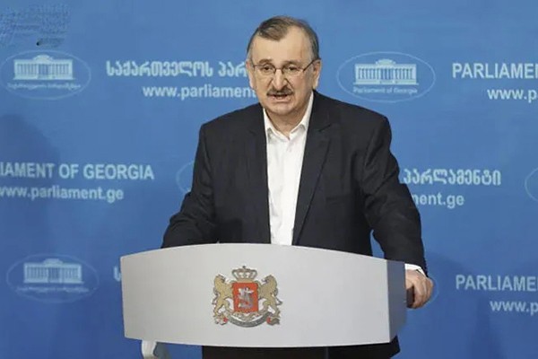 რომან გოცირიძე:  არავინ გახარიას არ დაიჭერს, უბრალოდ აშინებენ მის მიერ ჩადენილი დანაშაულებით