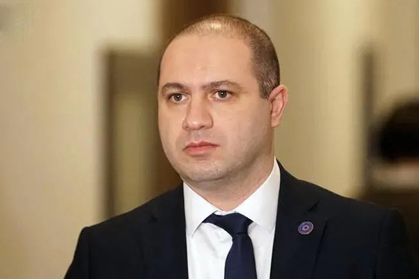 გივი მიქანაძე:  თუ „ნაციონალური მოძრაობა“ მიშელის შეთანხმების დოკუმენტს ხელს ამნისტიის მიღების შემდეგ მოაწერს, ეს იქნება არასრულფასოვანი შეერთება