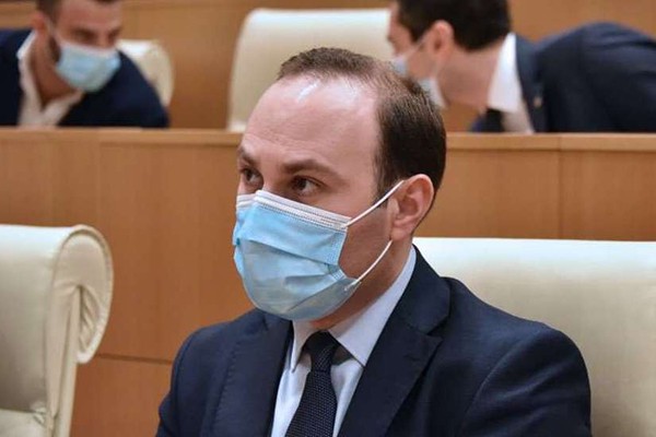 ანრი ოხანაშვილი: თუ ოპოზიციის ნაწილი პარლამენტიდან გავა, ეს შეფასდება როგორც დემოკრატიისთვის ძირის გამოთხრა