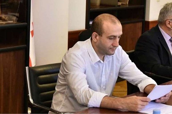 იაგო ხვიჩია: უმჯობესი იქნება, თუ ოპოზიცია თბილისის მერობის საერთო კანდიდატს არ დააყენებს, რათა ოპოზიციის „ნაციონალურ მოძრაობასთან“ „აზელვა“ არ მოხდეს