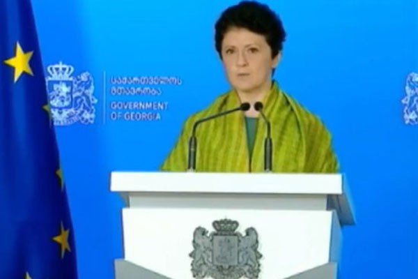 თეა წულუკიანი: ღარიბაშვილი არ გადადგება, გომელაური არ გადადგება! მეტი მოუსმინეთ მთავრობას, რაც არ უნდა ის გეზიზღებოდეთ