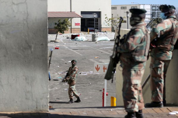 სამხრეთ აფრიკაში მაროდიორებმა 10 ადამიანი მოკლეს