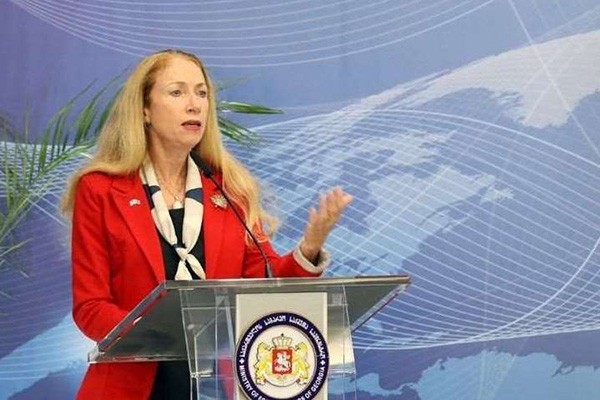 კელი დეგნანი: ჩვენთვის სიურპრიზი იყო მთავრობის განცხადება, რომ საქართველოს არ სჭირდება 75 მლნ ევროს დახმარება მიუხედავად პანდემიისა და უმუშევრობისა - ამას გამოეხმაურება ვაშინგტონიც