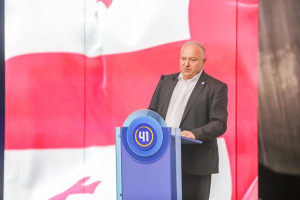პაატა კვიჟინაძე: საჩხერეში ცხოვრობს მადლიერი ხალხი, რომლებმაც სიკეთის დაფასება იციან