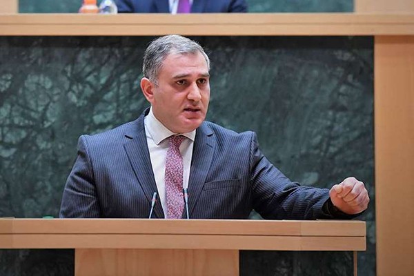 მიხეილ სარჯველაძე: მხოლოდ „ნაციონალურ მოძრაობას“ შეუძლია მოაწეროს ხელი დოკუმენტს და შემდეგ ფორმალური თვალსაზრისითაც კი დაუპირისპირდეს მას
