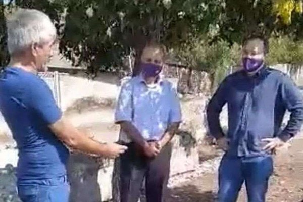 სოფელ ოძისის მკვიდრი შალვა კერესელიძე: თქვენს ადგილზე შემრცხვებოდა ამ სოფელში მოსვლა, თქვენ გადახვედით იმ კაცის  პარტიაში, რომელიც იმიტომ გადადგა, რომ ნიკანორ მელია არ დაეჭირათ 