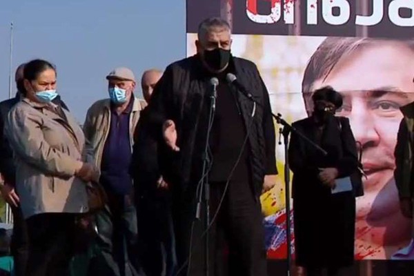 თორნიკე მოლაშვილი: ჩვენი მოთხოვნაა, აიკრძალოს „ნაცმოძრაობა“ როგორც პარტია, სააკაშვილს კი სამუდამო პატიმრობა მიესაჯოს