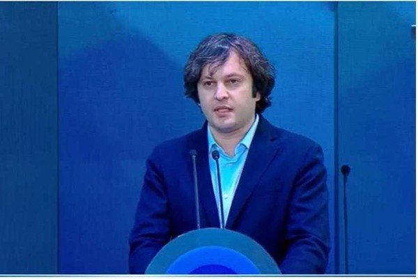 ირაკლი კობახიძე: მმართველი პარტიის კანდიდატები მყარად იგებენ არჩევნებს 20-დან 18 მუნიციპალიტეტში