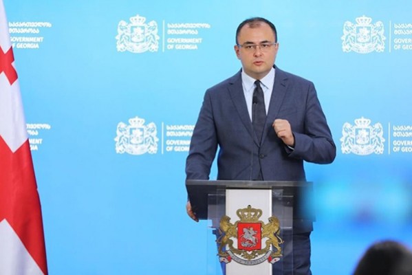 რომელ გატაცებაზეა საუბარი და, საერთოდ, როგორ ბედავენ მსგავსი ეპითეტების გამოყენებას სახელმწიფო ინსტიტუტების მიმართ, რომლებიც,  ამ სიტყვის პირდაპირი მნიშვნელობით, თავს დებენ, რათა ამ ქვეყანაში უსაფრთხოება იყოს სათანადო დონეზე დაცული