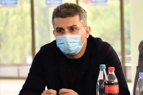 თუ არ მოგყვება, აბა, როგორ უნდა მოექცე პატიმარს - მამუკა მდინარაძე სააკაშვილის ვიდეოკადრებზე