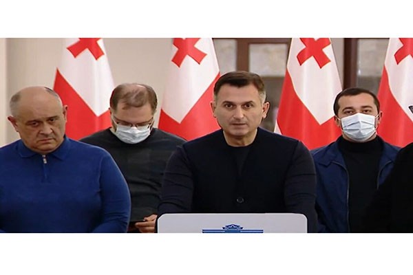 ზურაბ ქადაგიძე: ამათ მამუკა ღლონტი სჭირდება მწყემსად და რეალითი შოუც დაიწყება, 71 დღე რომ  გაძლებთ და მინიმუმ 18 კილოს დაიკლებთ მერე ვისაუბროთ