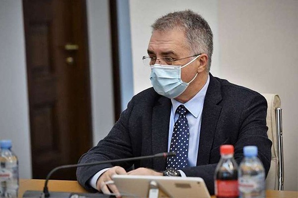 დავით სერგეენკო: სამკურნალო საქმე გადაწყვიტონ ექიმებმა და პოლიტიკოსებმა გააკეთონ პოლიტიკა. ნუ შეუშლიან ექიმებს ხელს