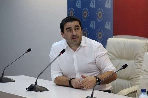 შალვა პაპუაშვილი: კომიტეტის 31 სხდომიდან სალომე სამადაშვილი  მხოლოდ 3 სხდომაზე იმყოფებოდა, აქედან ჩანს, როგორ არის დაინტერესებული განათლების და მეცნიერების საკითხებით